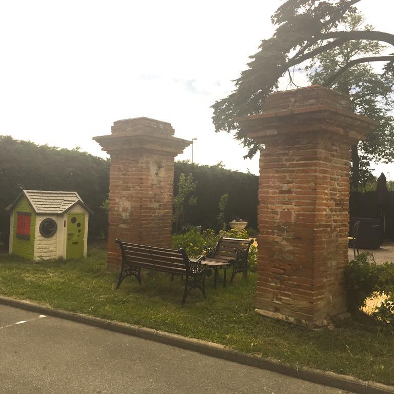 Fasthotel Muret Saubens 外观 照片